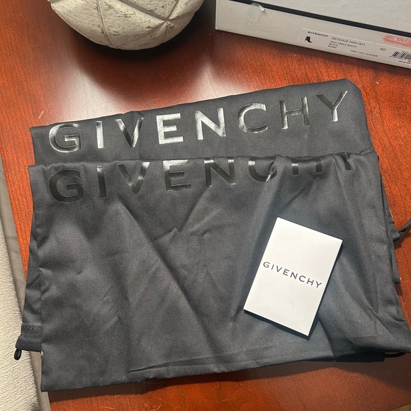 Givenchy Black and Gold G Cube Ankle Boots Size 40 - Picture 14 of 16